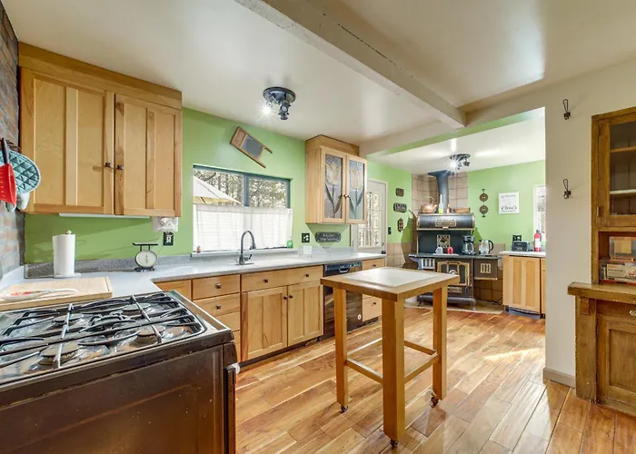 Great For Families! Woodsy Haven In Holiday home